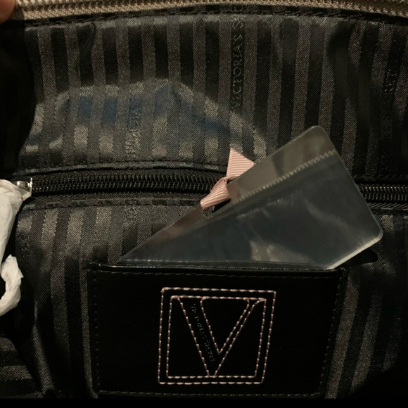 NWT VICTORIA'S SECRET - Picture 6 of 6